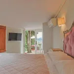 Sermolli Hotel