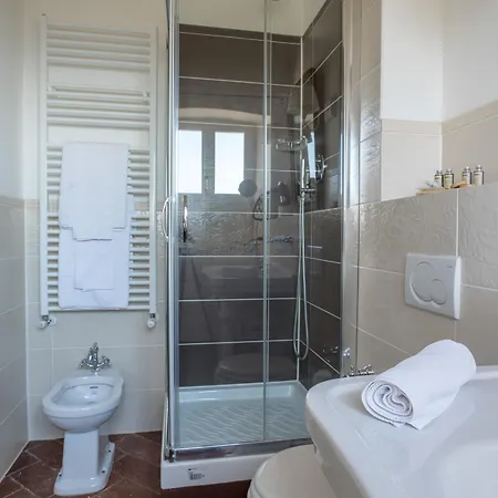 Sermolli Hotell